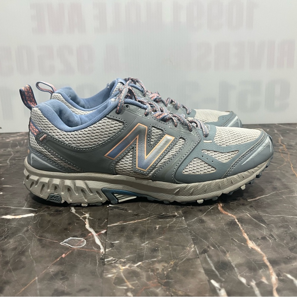 New Balance Women's Gray and Light Blue Athletic Shoes